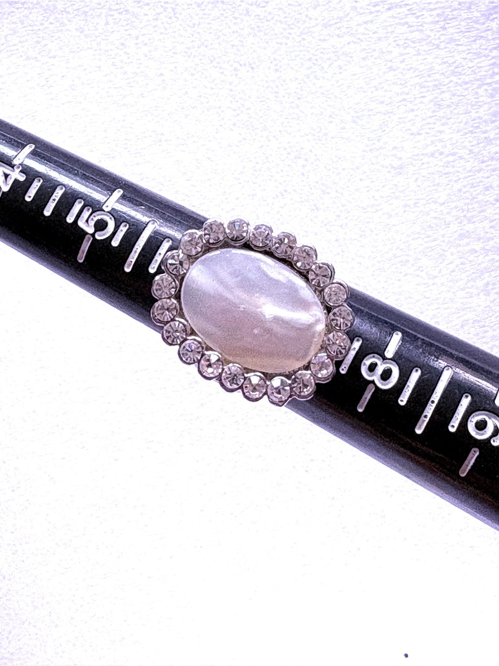 Mother of Pearl Oval Ring with Clear Crystals/rhinestones, vintage, size 7
